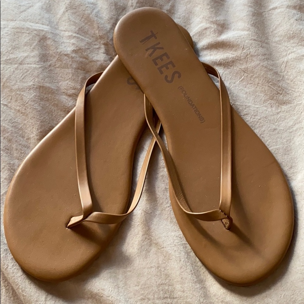 TKEES TAN FLIP FLOPS